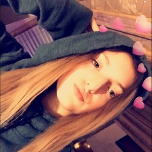 Meet your Posher, Dezirae